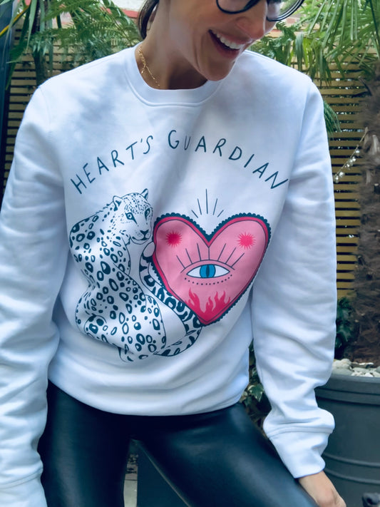 HEART'S GUARDIAN. Organic Sweatshirt - White